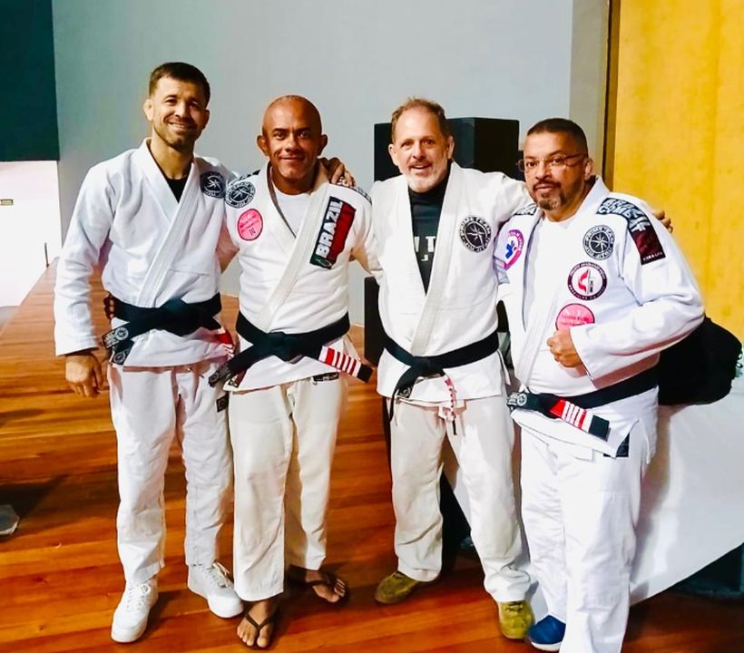 Professores do Espaço Bunkër em cerimônia de graduação